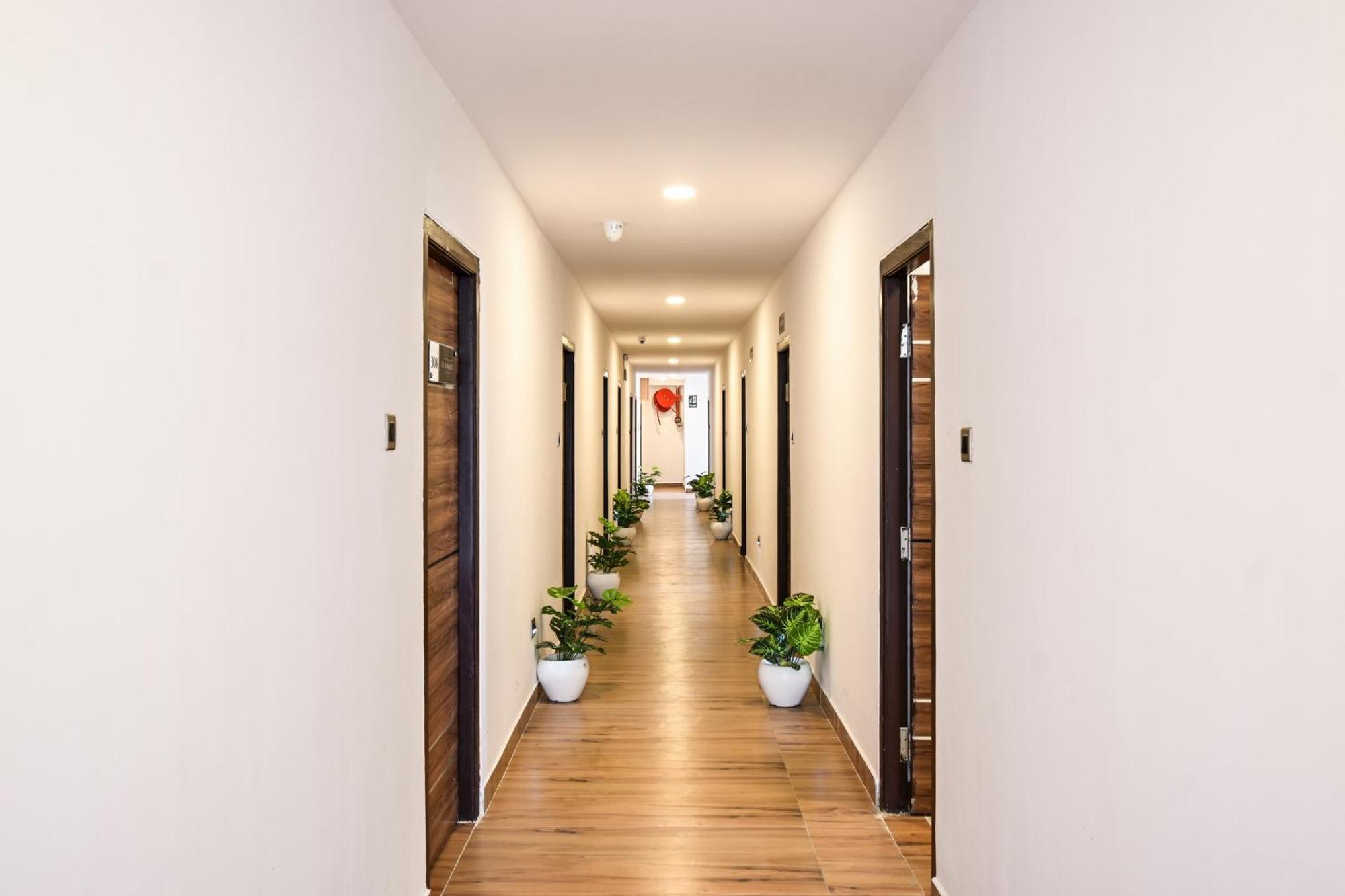 Super Townhouse De Alphabet Karmanghat Hyderabad Exterior foto